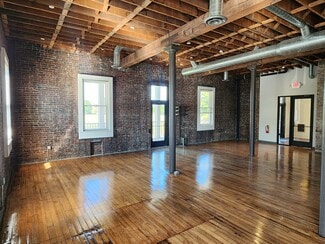 Indianapolis, IN Office/Retail - 5719 Lawton Loop East Dr