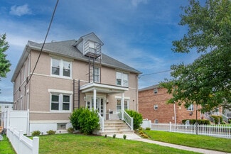Dumont, NJ Apartments - 22 E Quackenbush Ave