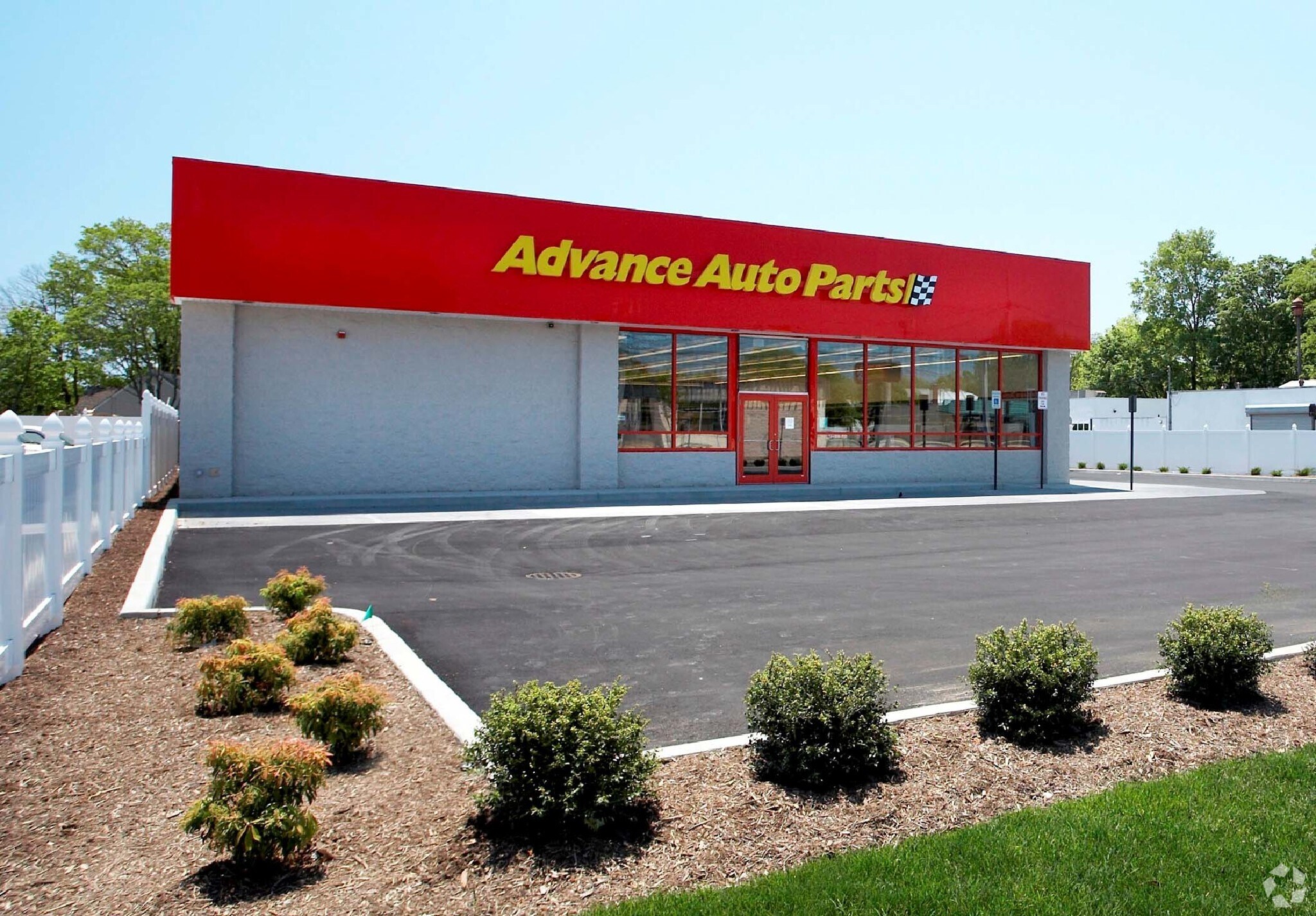 9 W Montauk Hwy, Lindenhurst, NY for Sale