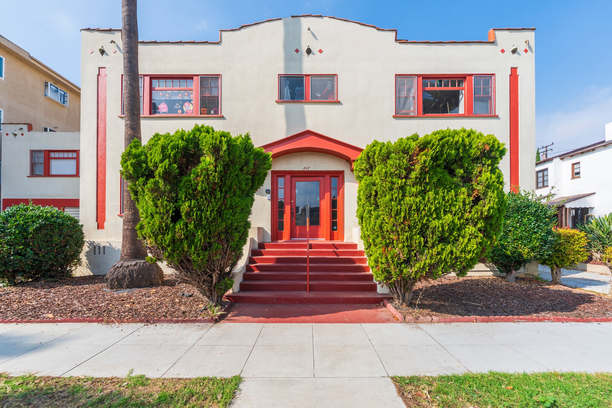 207 Mira Mar Ave, Long Beach, CA for Sale