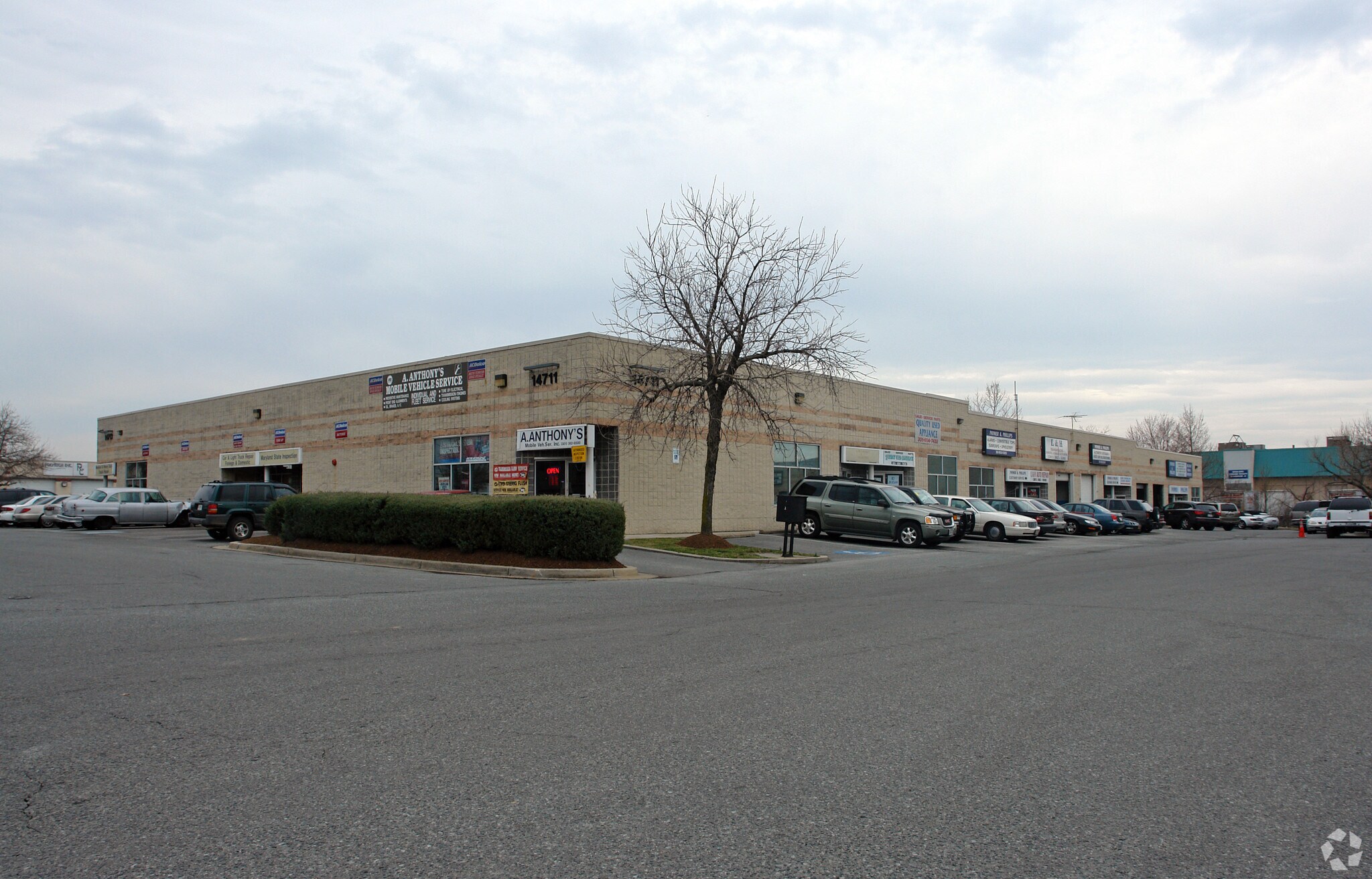 1470914713 Baltimore Ave Laurel, MD 20707 Flex Property for Lease on
