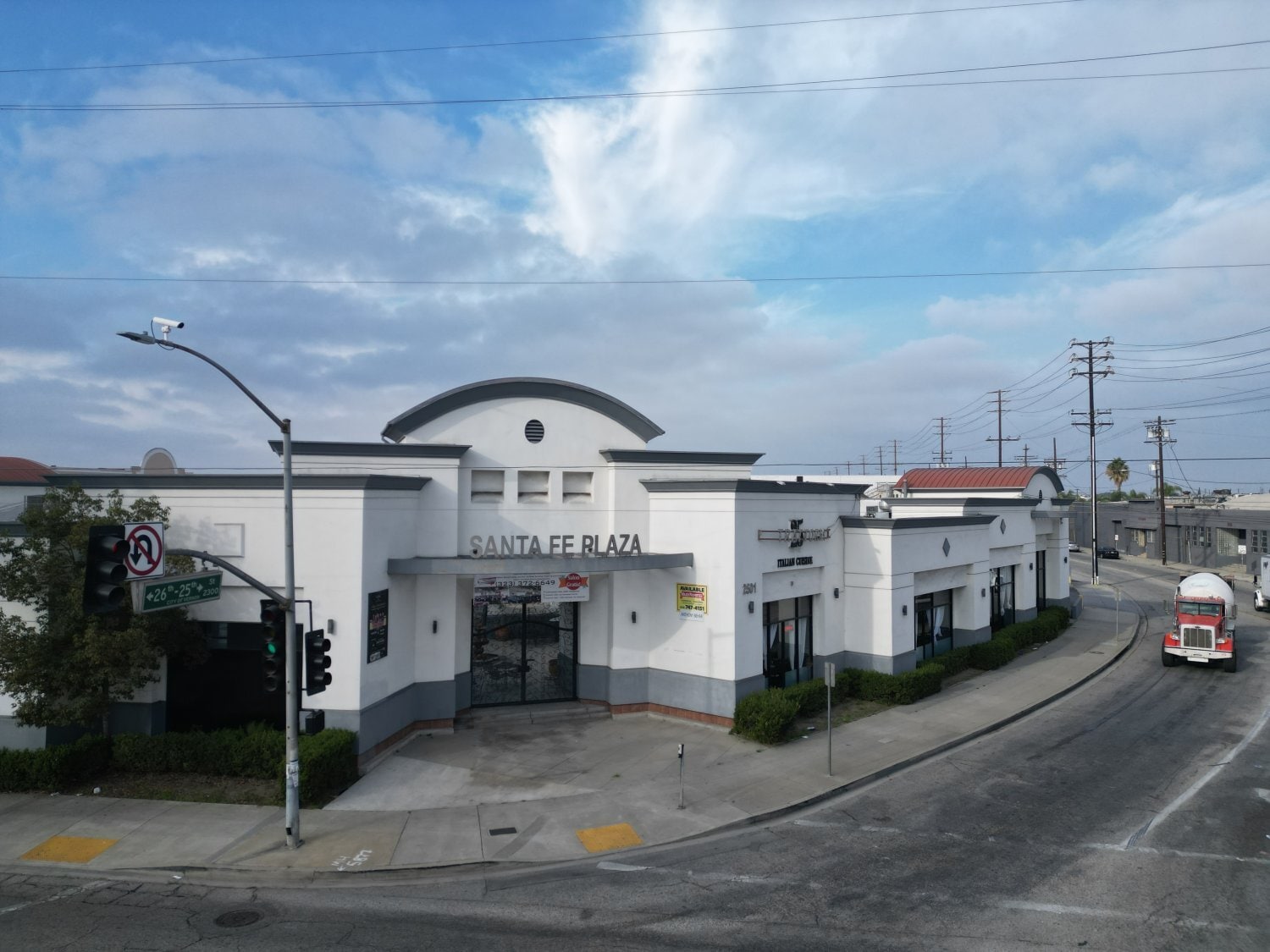 2501-2575 S Santa Fe Ave, Vernon, CA for Sale