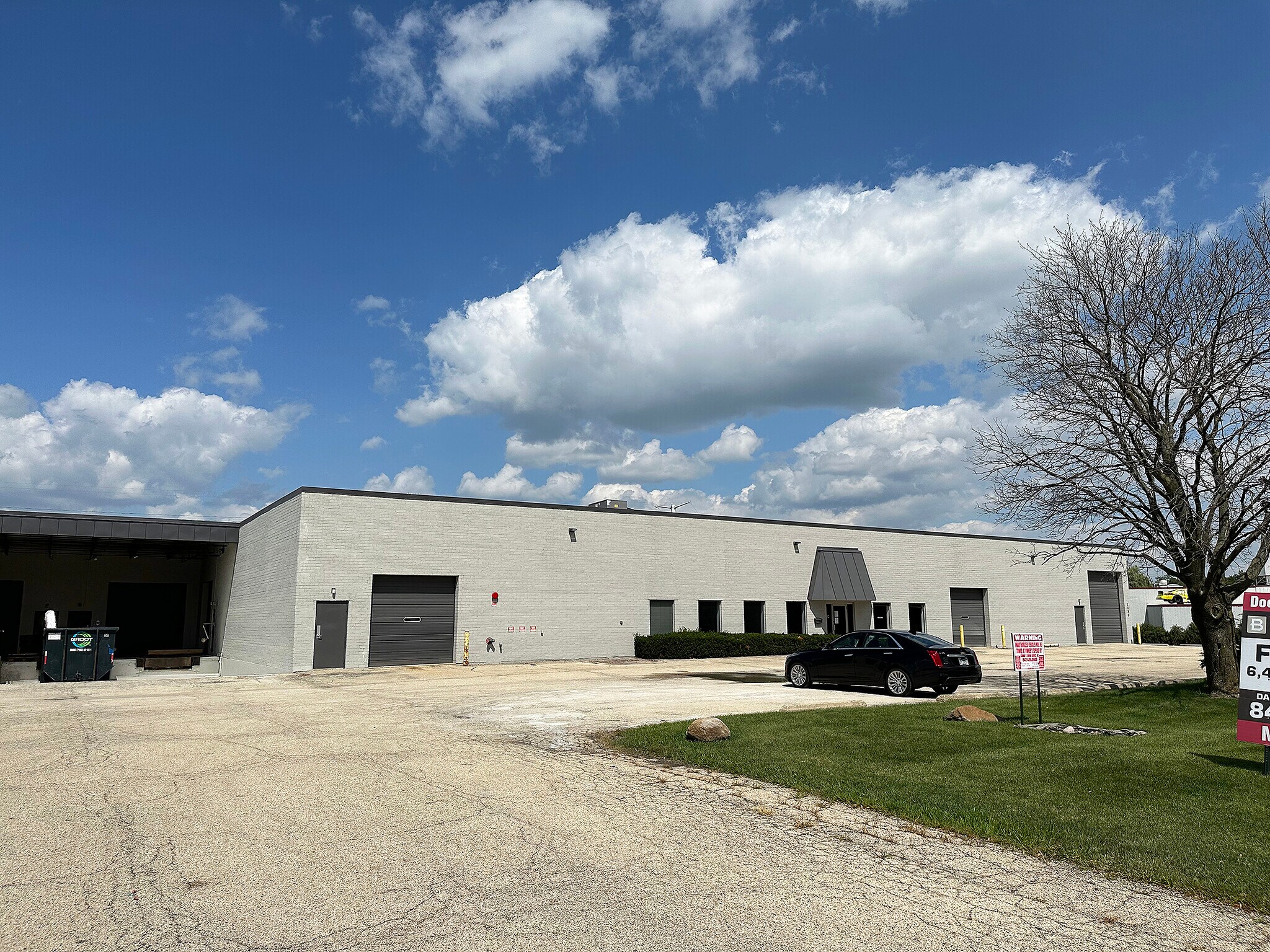 1150 Davis Rd Elgin, IL 60123 Industrial Property for Lease on
