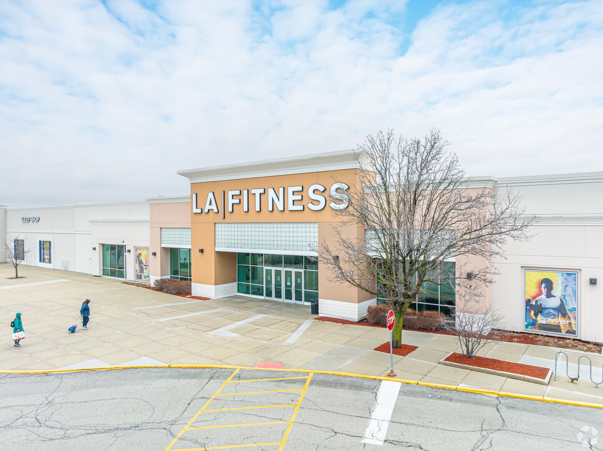 300700 Broadview Village Sq Broadview, IL 60155 Shopping Center Property for Lease on