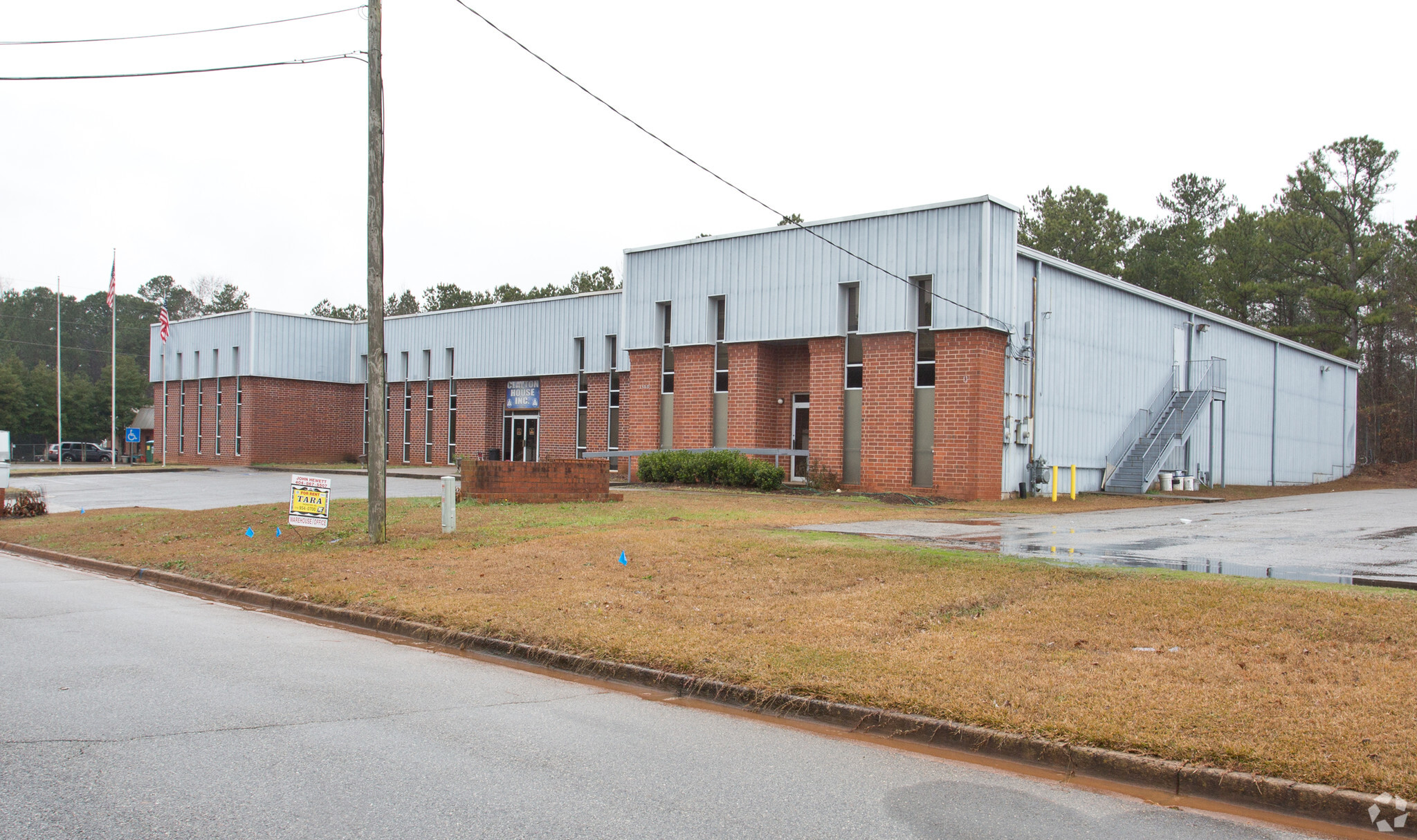 1560 Commercial Ct, Jonesboro, GA for Rent