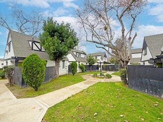 Turlock, CA Apartments - 607 E Marshall St