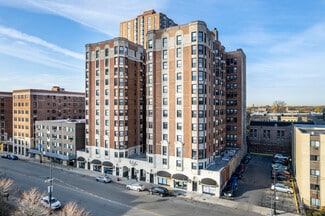 Chicago, IL Office/Retail, Retail - 5240 N Sheridan Rd