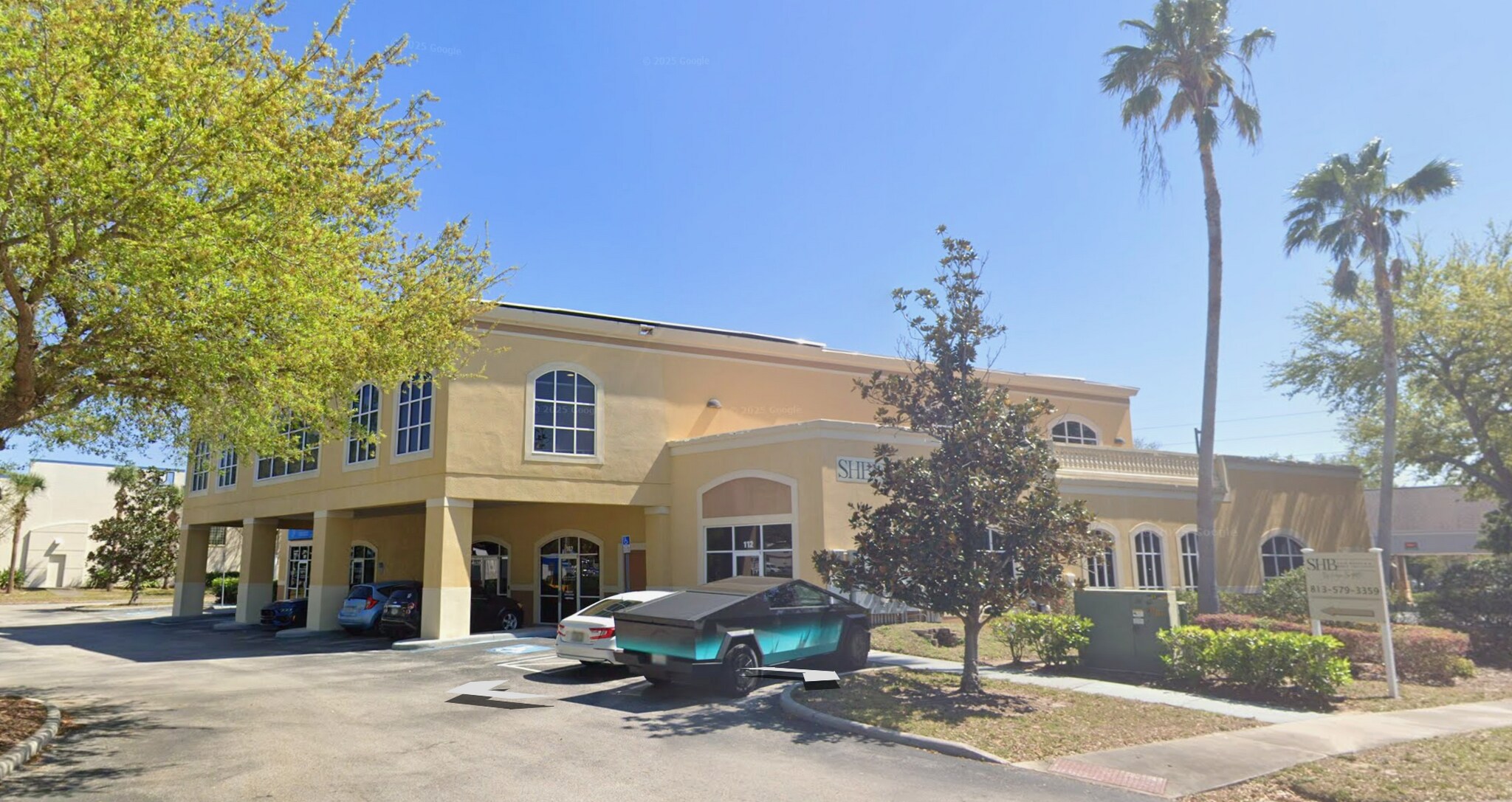 1020 E Brandon Blvd, Brandon, FL for Rent