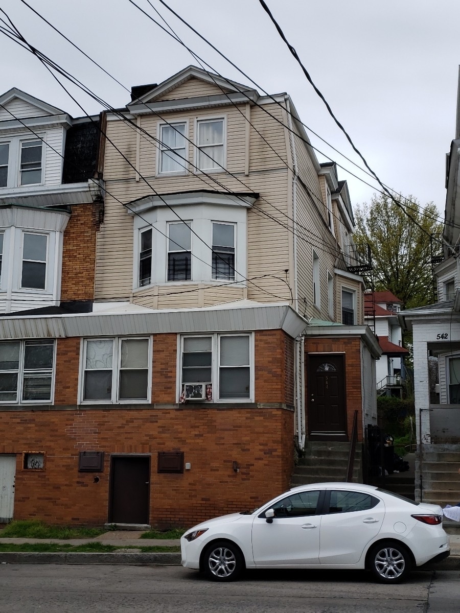 544 E 3rd St, Mount Vernon, NY for Sale
