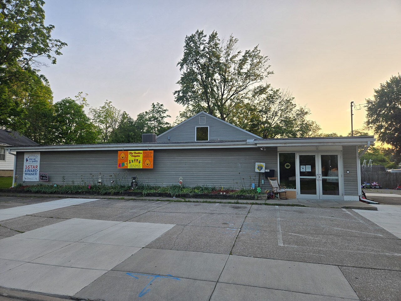 131 N East St, Medina, OH for Sale