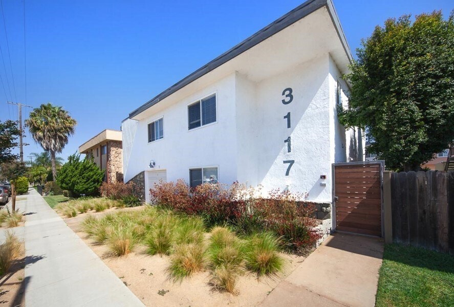 3117 E 6th St, Long Beach, CA for Sale