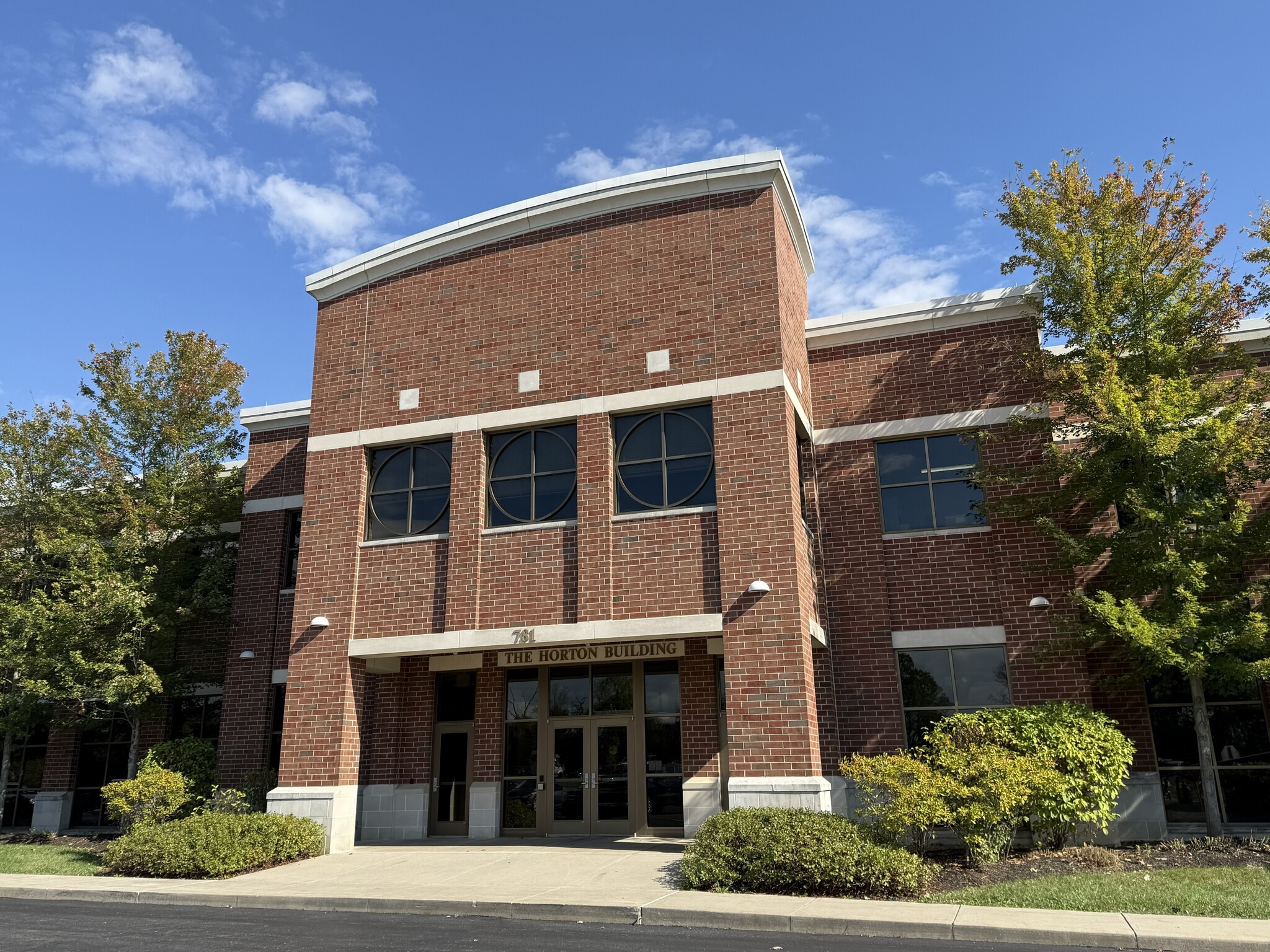 851 Irving Wick Dr W, Heath, OH for Rent