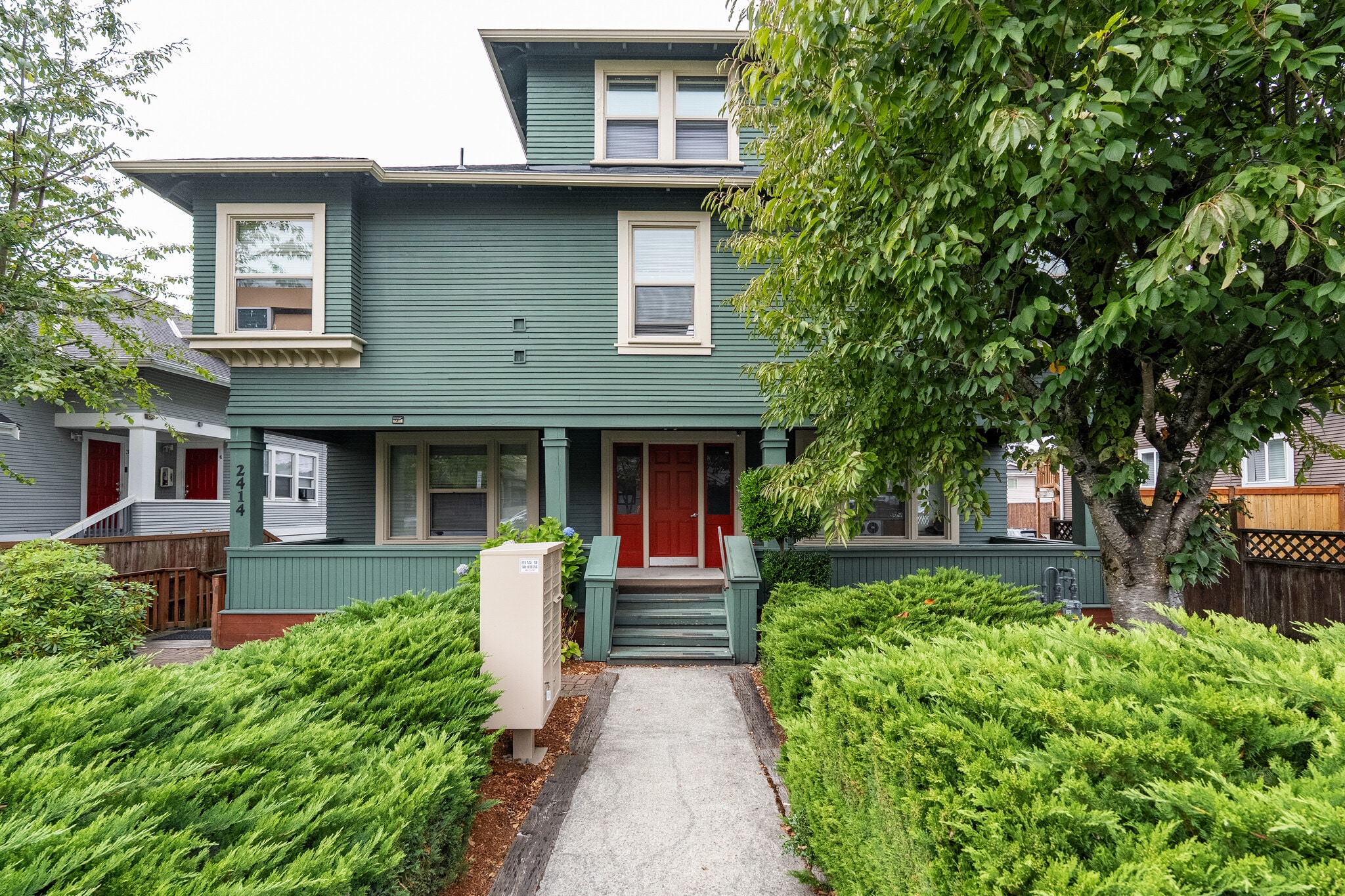 2414 Hoyt Ave, Everett, WA for Sale