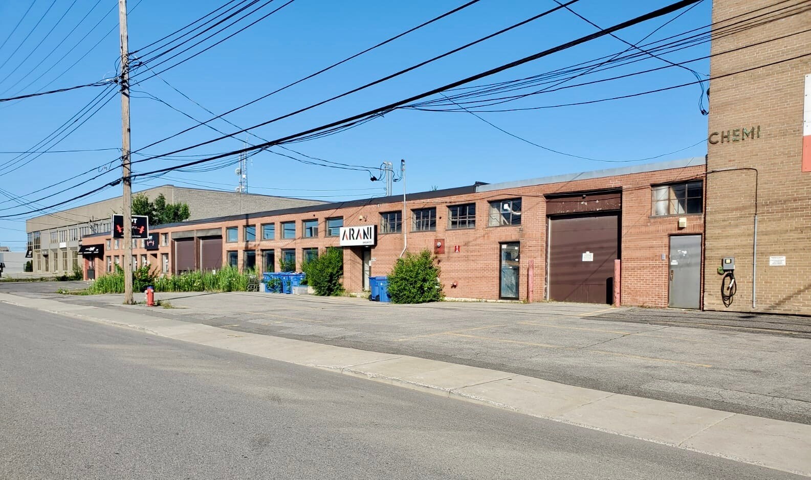 5579-5581 Rue Paré, Mt Royal, QC for Rent