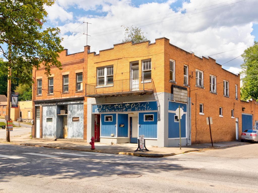 800 Franklin Ave, Aliquippa, PA for Sale