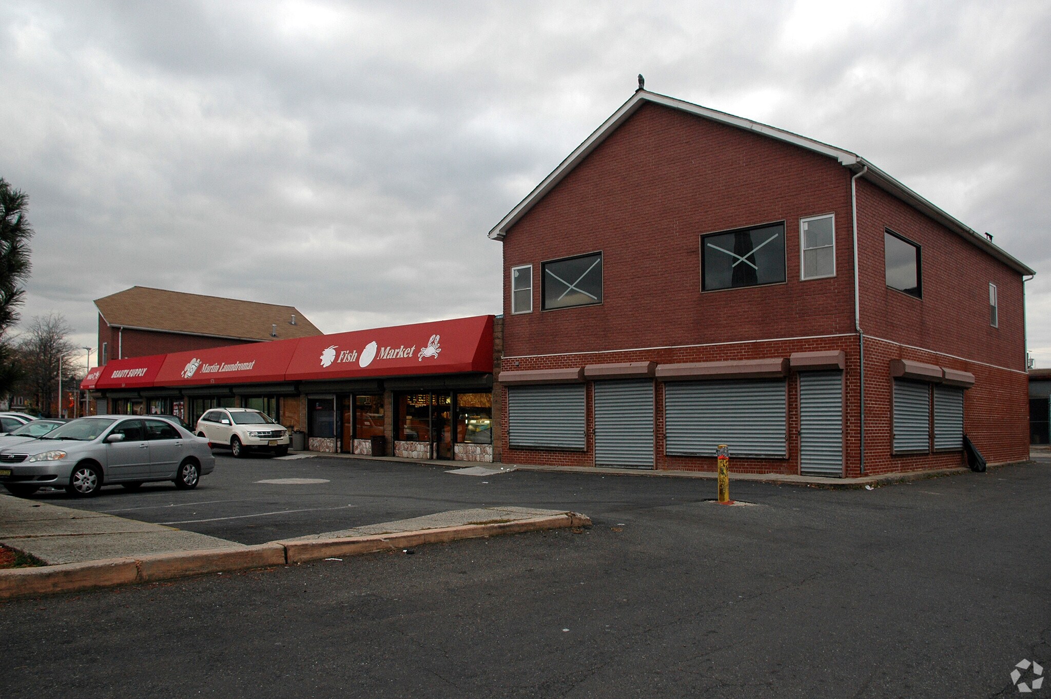 571-575 Martin Luther King Jr Dr, Jersey City, NJ for Sale