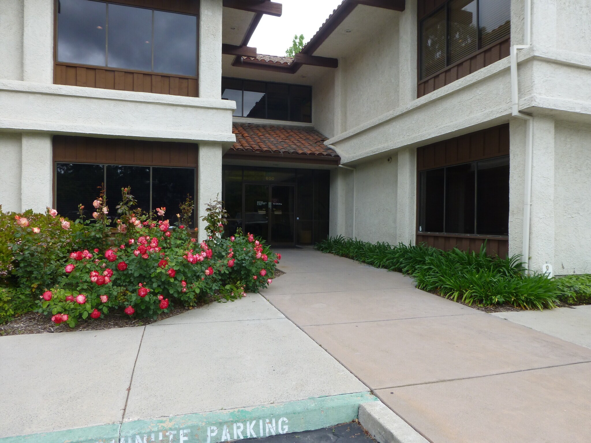 Central Westlake Village- Abundant parking, Westlake Village, CA for Rent