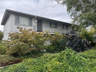 Grants Pass, OR Apartments - 305 NE C St