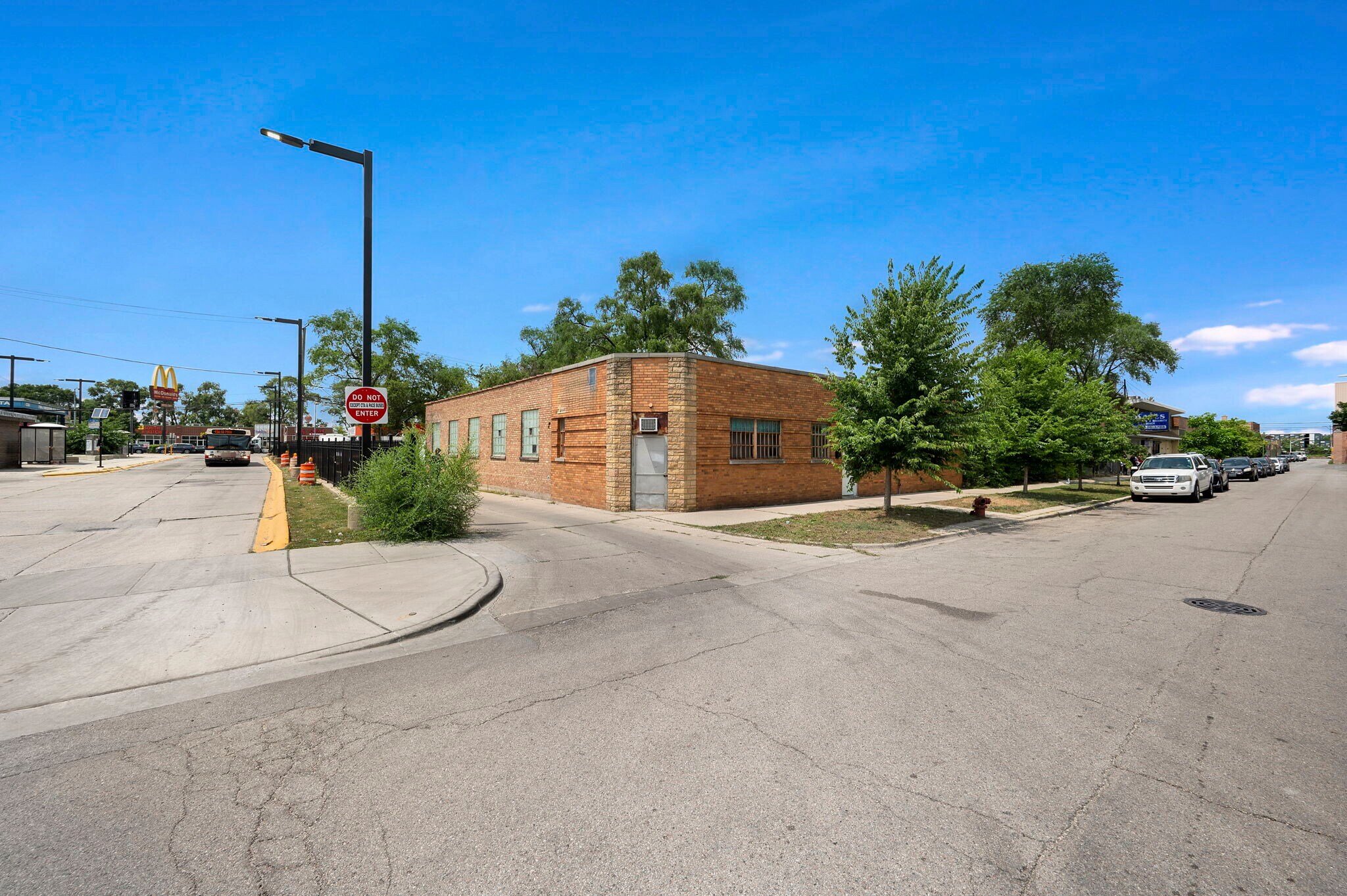 7828 S Claremont Ave, Chicago, IL for Sale