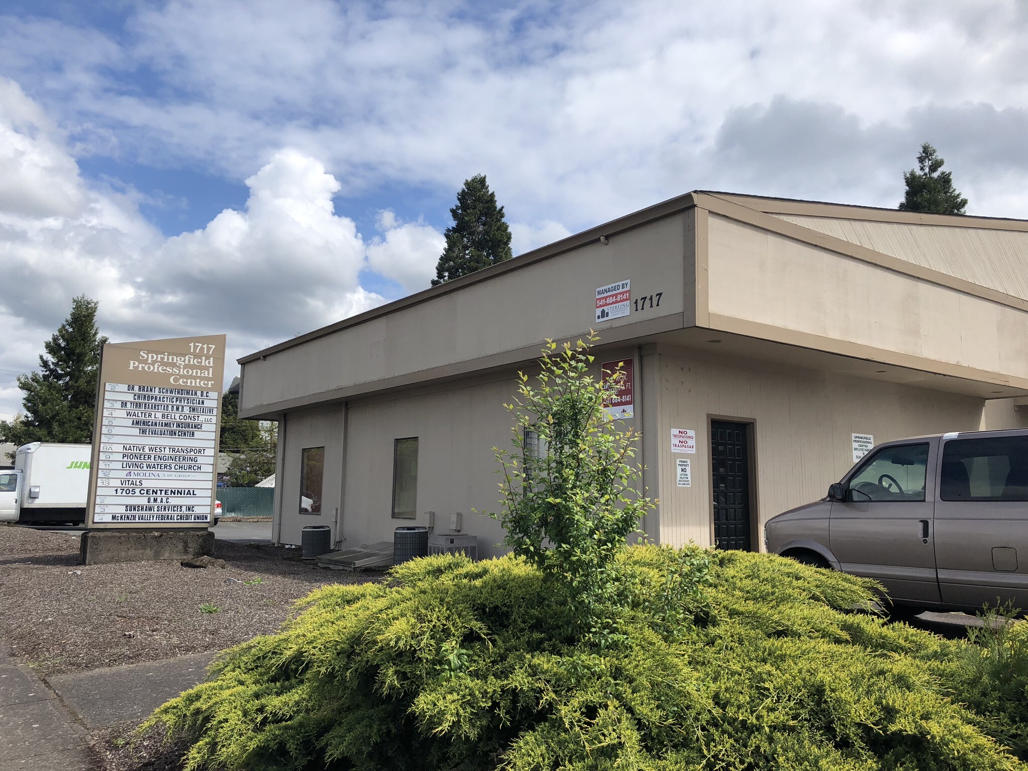 1717 Centennial Blvd, Springfield, OR for Rent