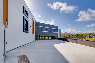 Burnaby, BC Office, Flex - 3855 Wayburne Dr