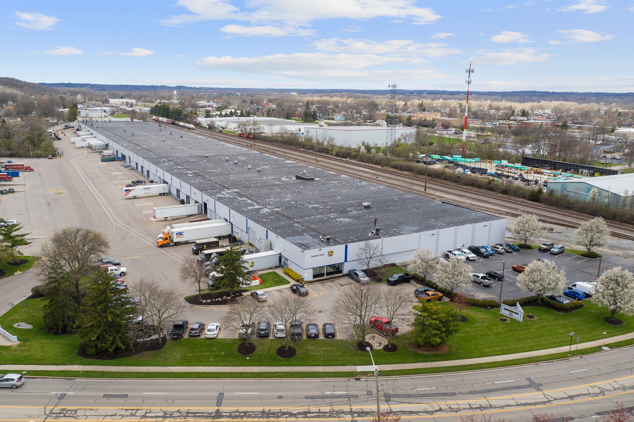 209-225 S Alex Rd, West Carrollton, OH for Rent