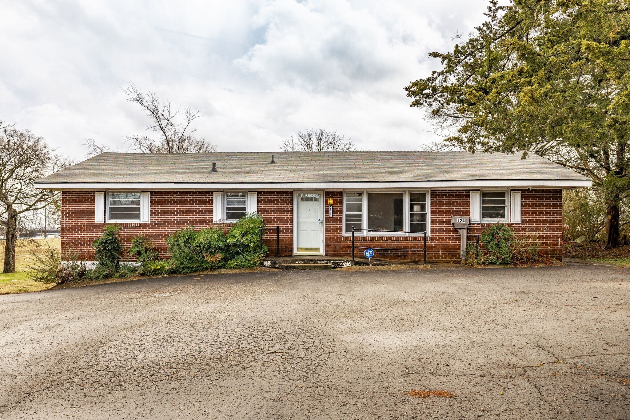 124 Glancy St, Goodlettsville, TN for Sale
