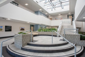 Santa Clarita, CA Office/Medical - 24355 Lyons Ave
