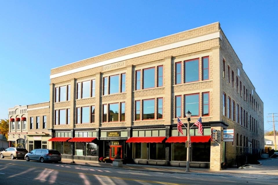 211 N Franklin St, Port Washington, WI for Rent