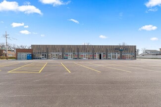 Worth, IL Retail - 7103 W 111th St