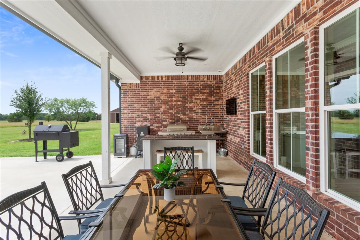 445 Lcr 424, Groesbeck, TX for Sale