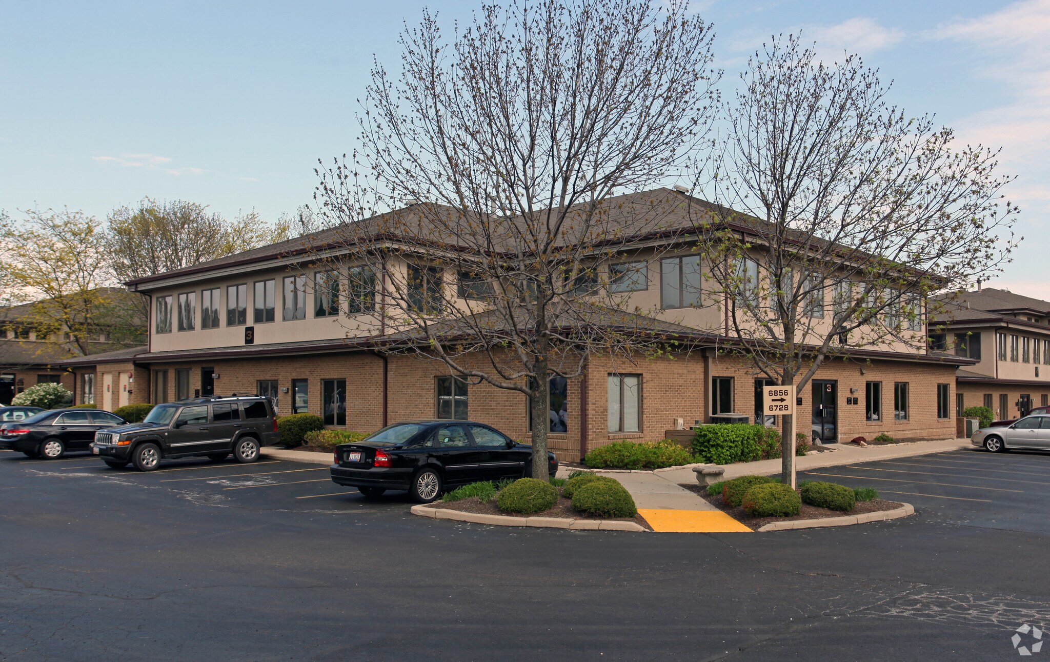 6842-6864 Loop Rd, Centerville, OH for Rent