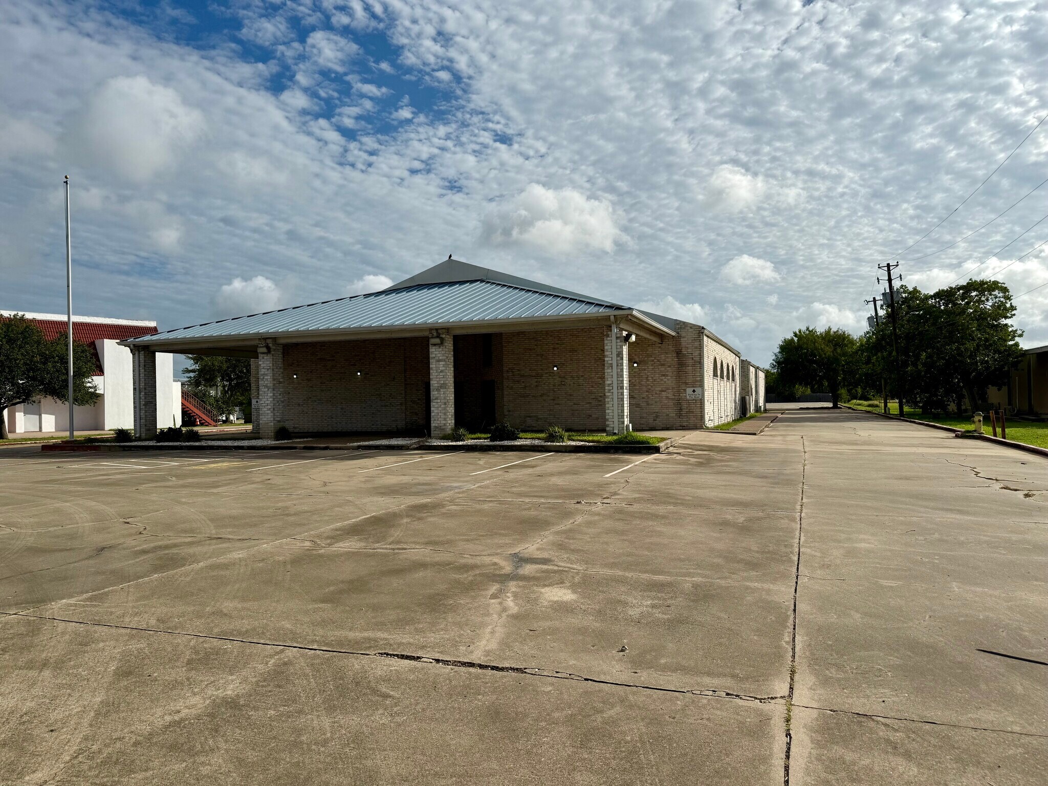 3442 Holly Rd, Corpus Christi, TX for Sale