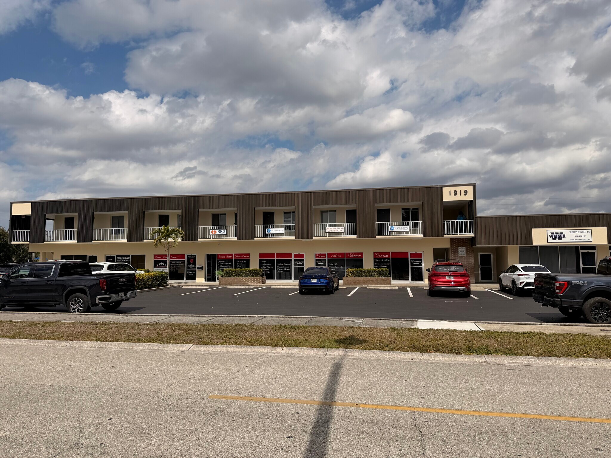 1919 Courtney Dr, Fort Myers, FL for Rent