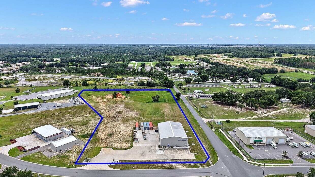 1721 Leesburg Commons Ct, Leesburg, FL for Sale