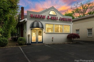 Libertyville, IL Freestanding - 401 E Park Ave