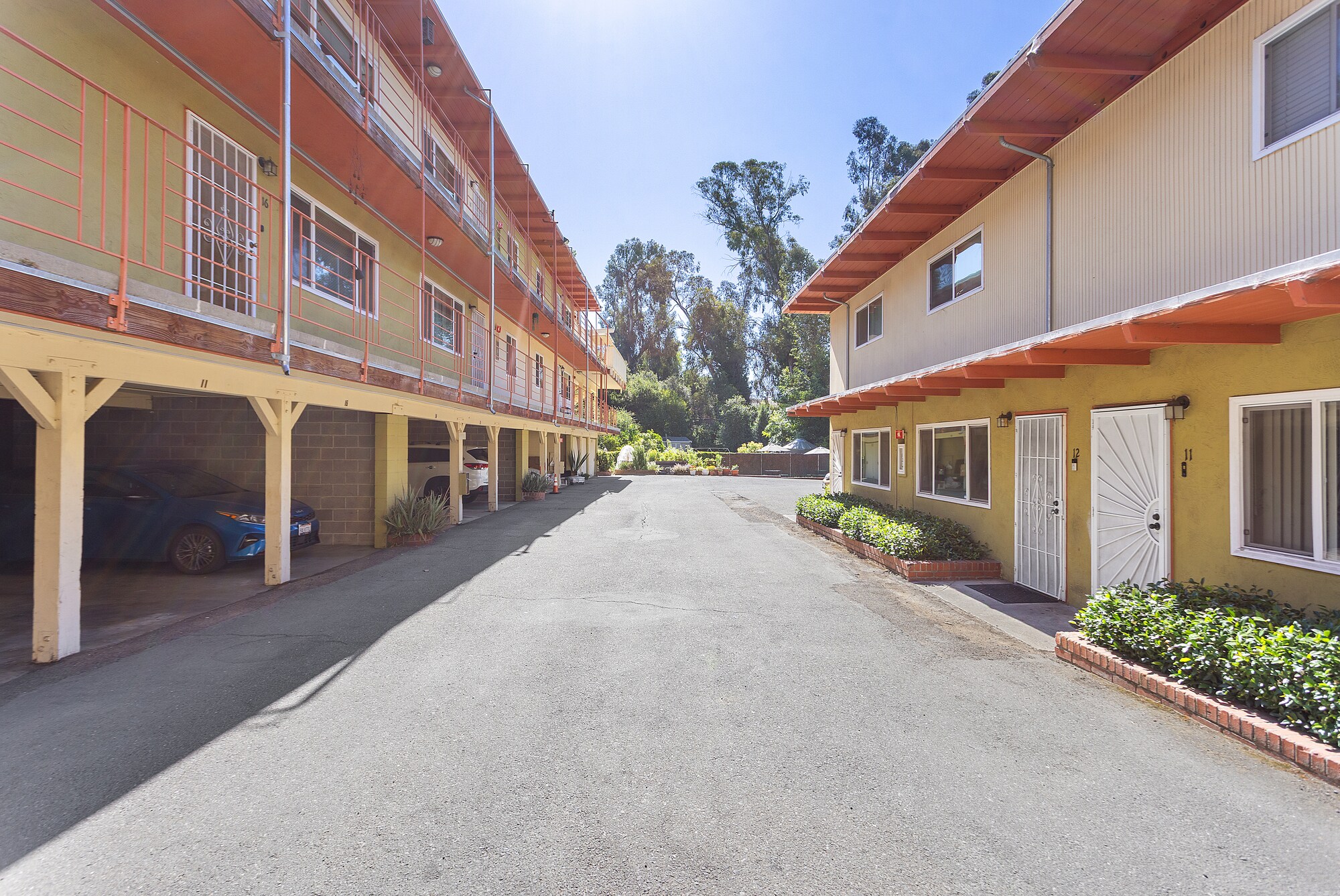 951-955 Karol Way, San Leandro, CA for Sale