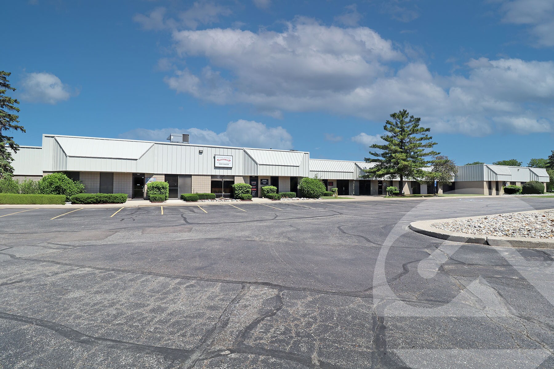 802-864 Phoenix Dr, Ann Arbor, MI for Rent