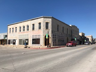 San Saba, TX Retail - 106-110 S Cherokee St