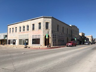 106-110 S Cherokee St, San Saba, TX for Rent