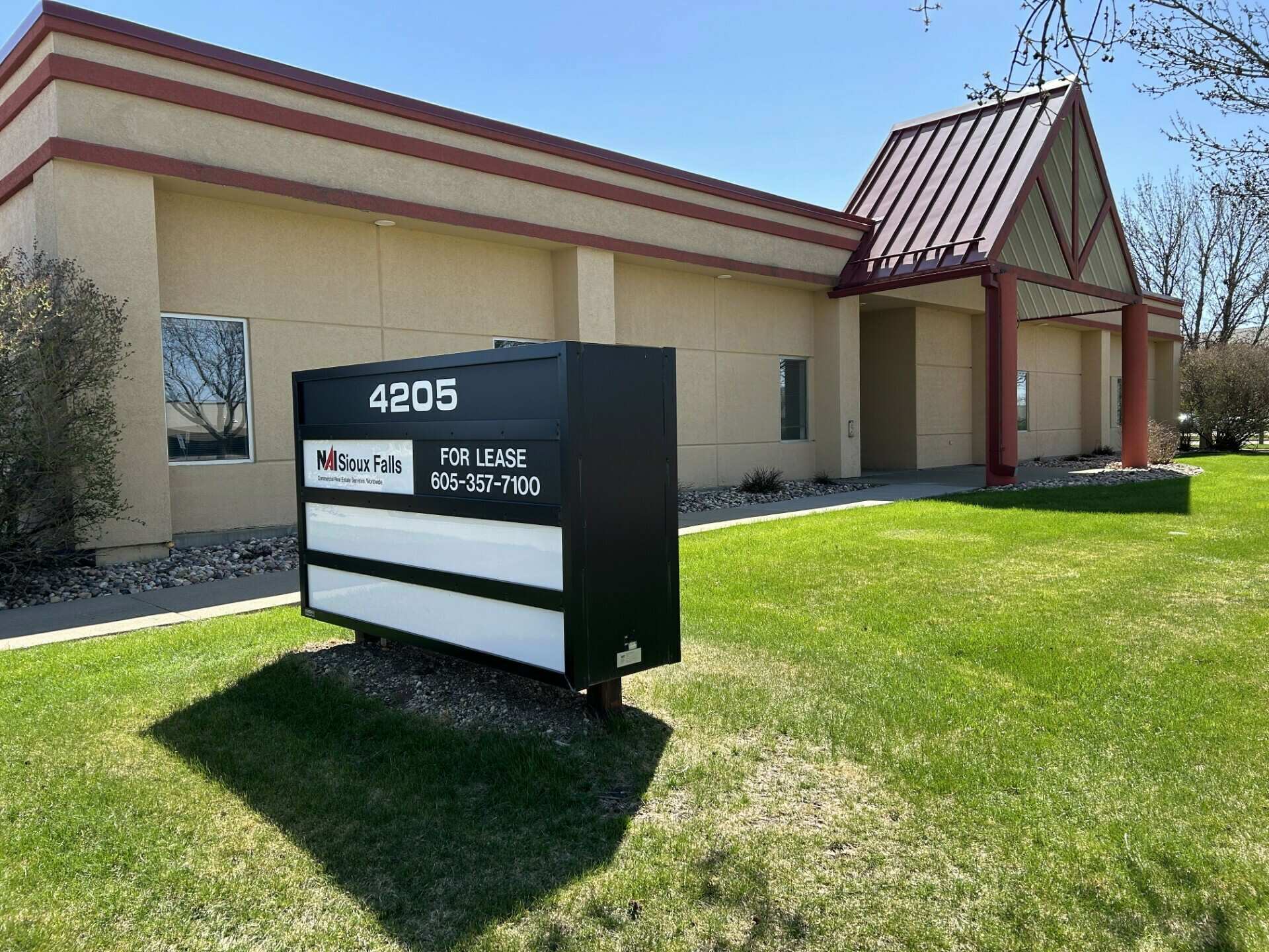 4205 W 53rd St, Sioux Falls, SD for Sale