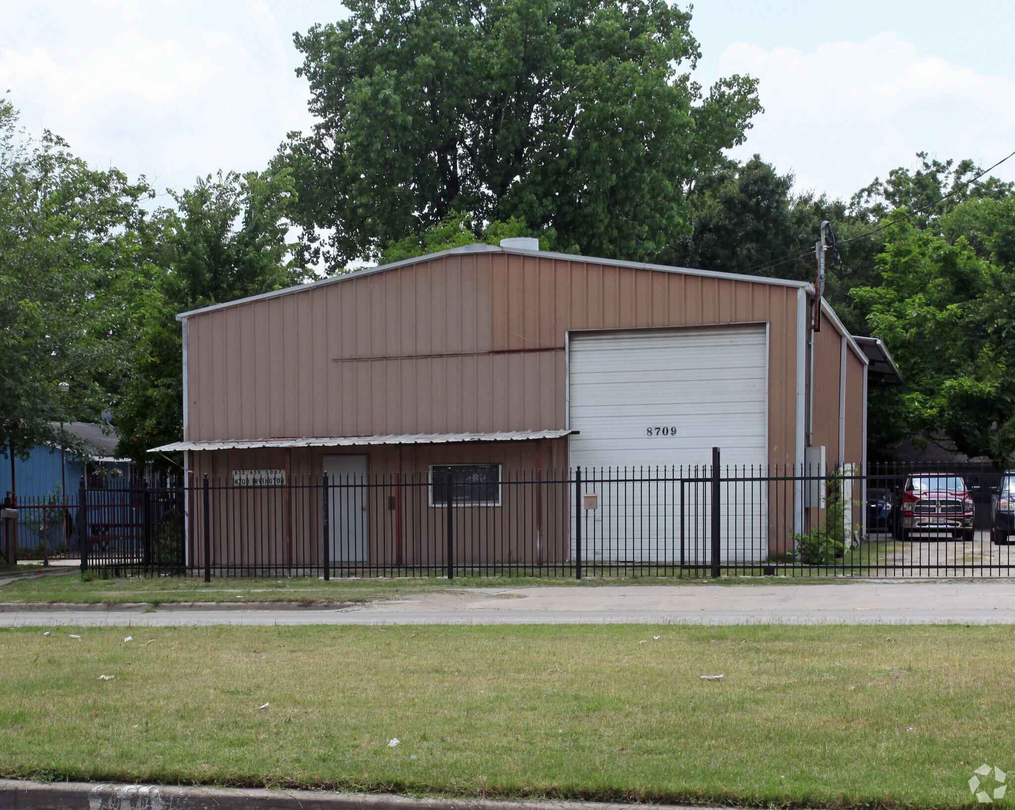 8709 Irvington Blvd, Houston, TX for Sale