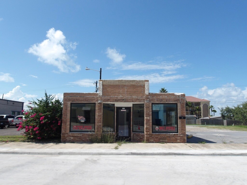 313 E Maxan St, Port Isabel, TX for Sale