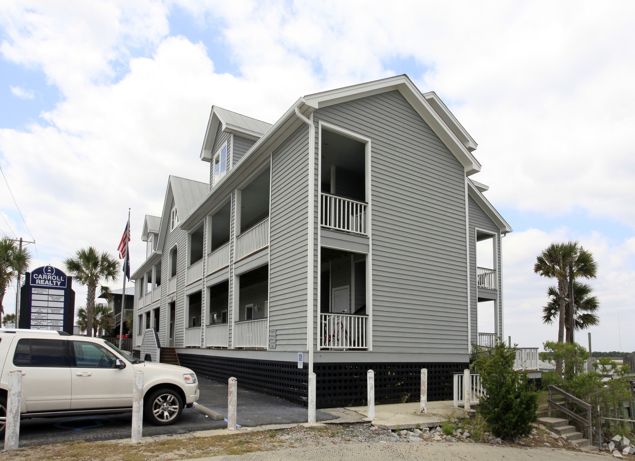 103 Palm Blvd, Isle Of Palms, SC for Sale