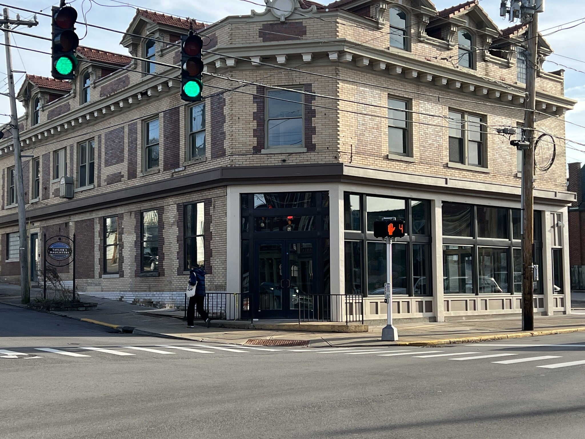 240 Fairfield Ave, Bellevue, KY for Rent