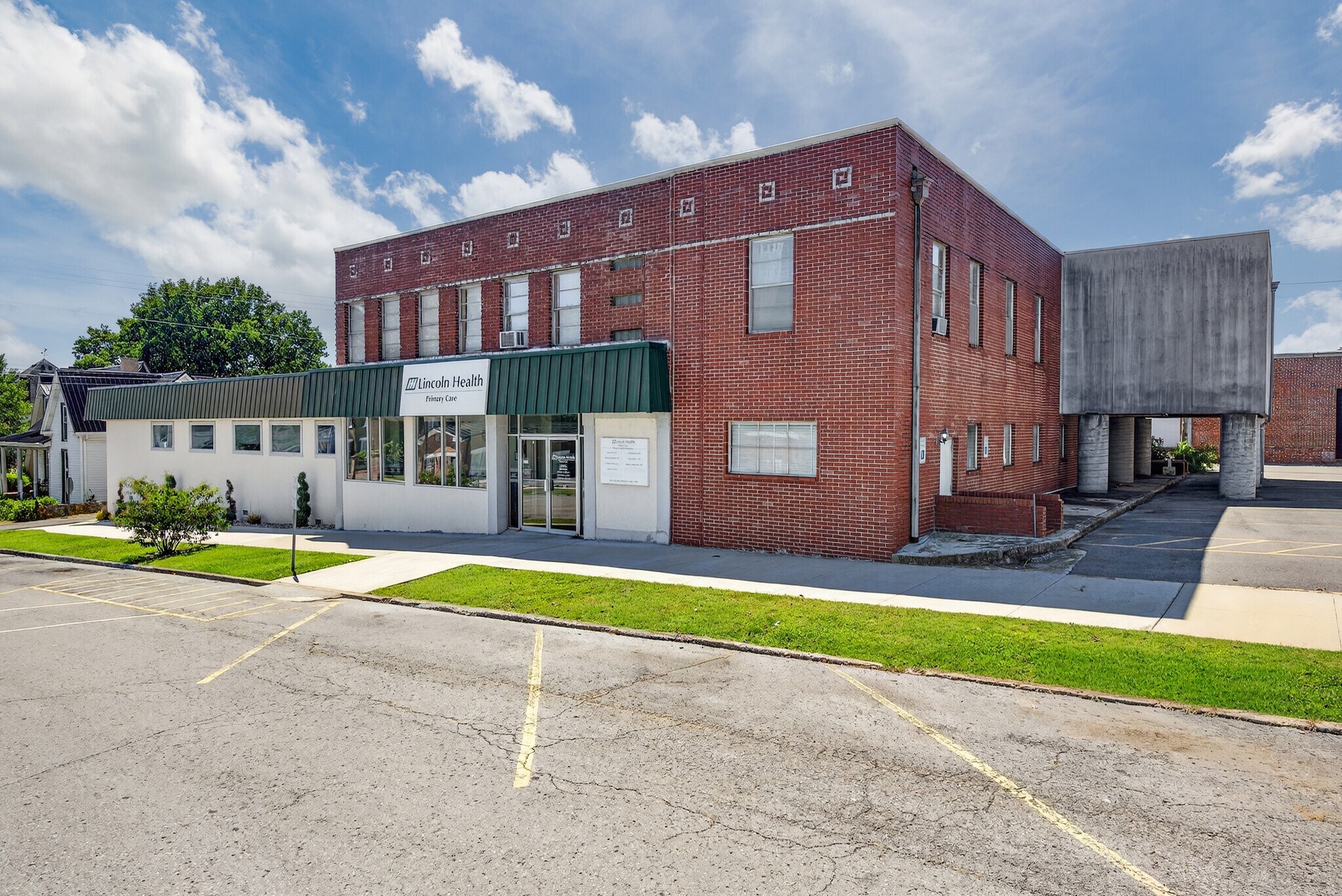 207 Elk Ave S, Fayetteville, TN for Sale