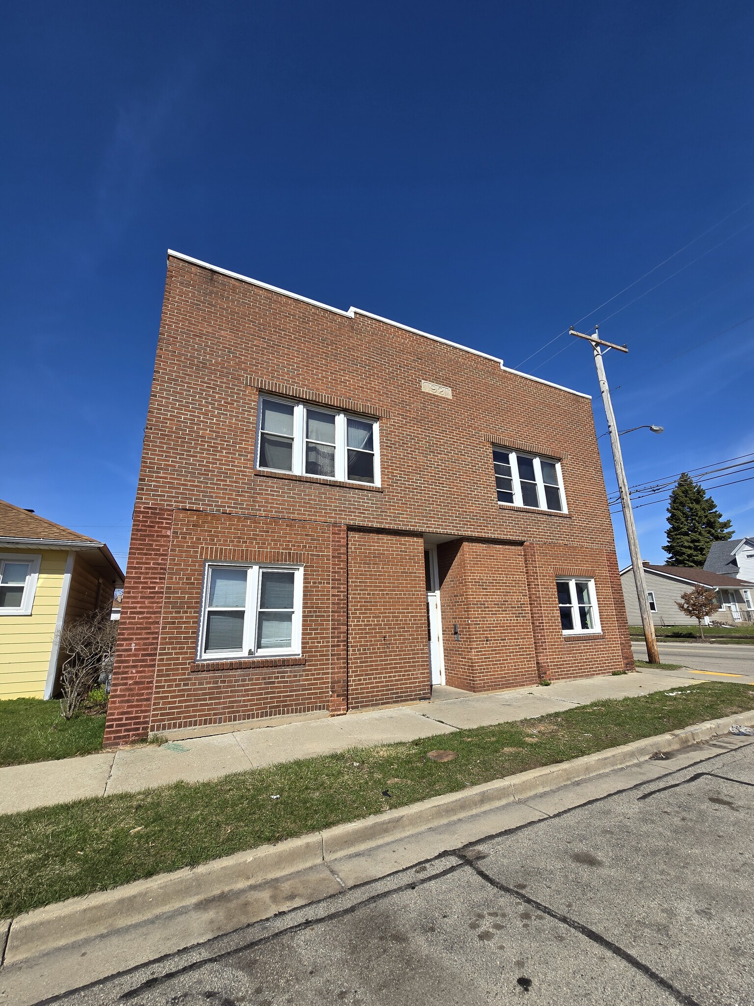 1600 Grove Ave, Racine, WI for Sale