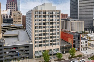 Indianapolis, IN Retail - 130 E Washington St Indianapolis, IN Retail - 130 E Washington St