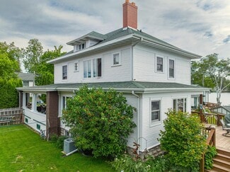 Minocqua, WI Hospitality - 317 E Park Ave