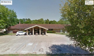945 WEST DR  